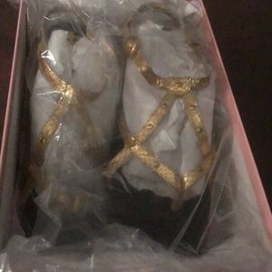 Juicy Couture Gold sandals
